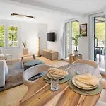 公寓 Modernes Mit Balkon Und Parkplatz, Naehe *