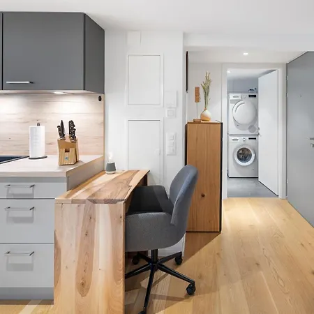 Modernes Mit Balkon Und Parkplatz, Nähe *