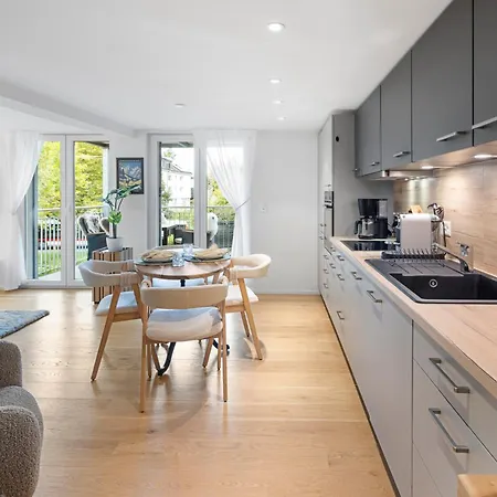 Modernes Mit Balkon Und Parkplatz, Naehe * Saint-Gall