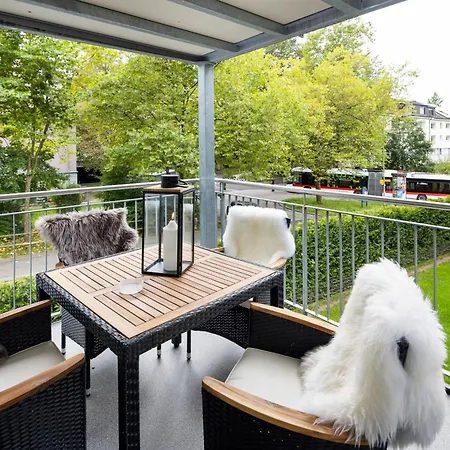 Appartement Modernes Mit Balkon Und Parkplatz, Naehe *