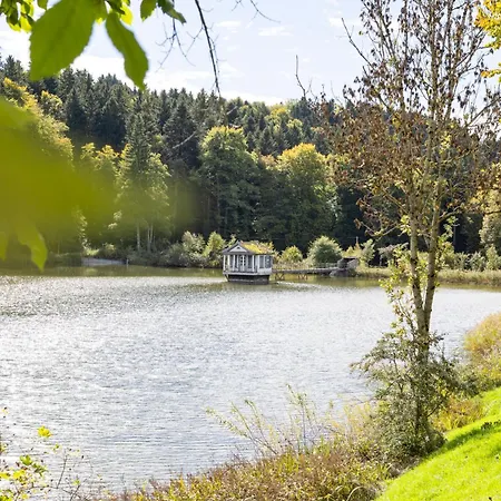 Modernes Mit Balkon Und Parkplatz, Naehe Appartement *