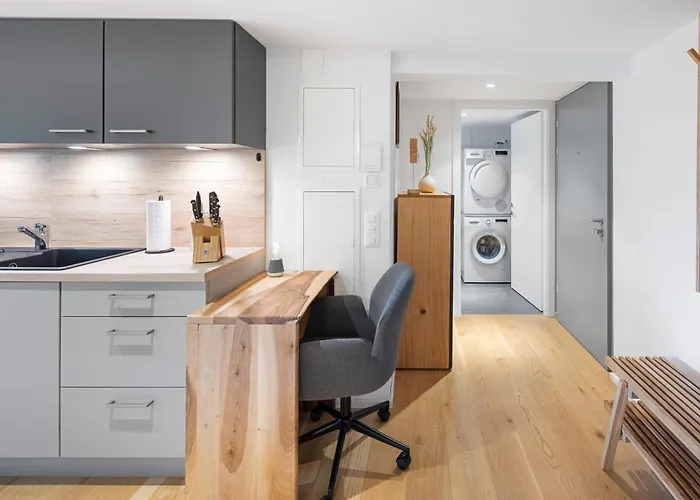 Modernes Mit Balkon Und Parkplatz, Nähe *