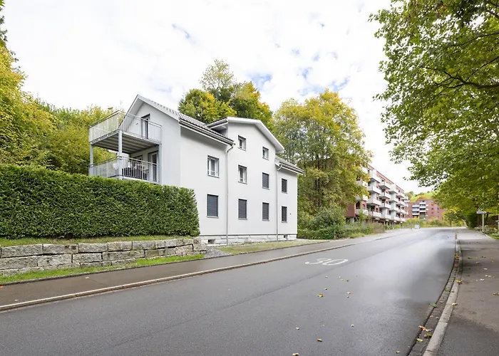Apartment Modernes Mit Balkon Und Parkplatz, Nähe *